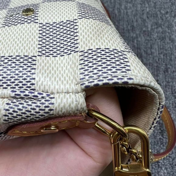 Auth Louis Vuitton Favorite MM White Damier Azur Shoulder Bag 835-110524 - Picture 8 of 16